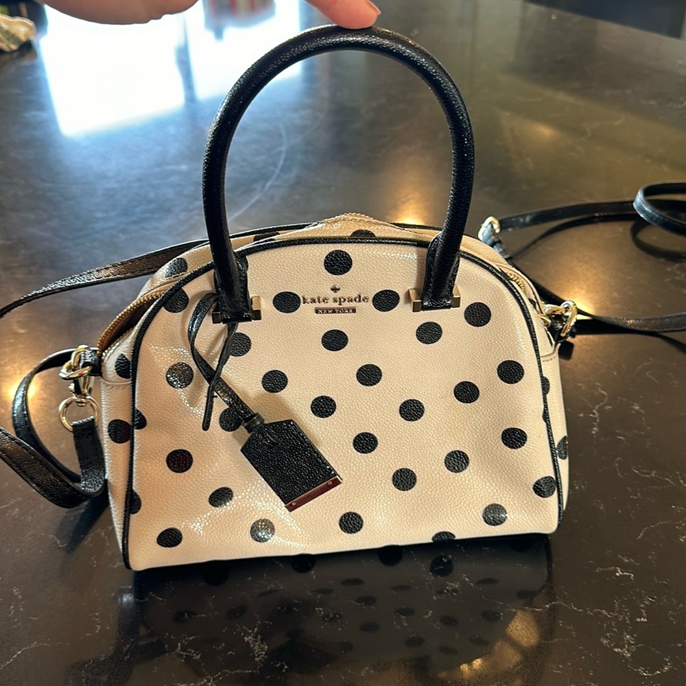 KATE SPADE - Polkadot medium size purse